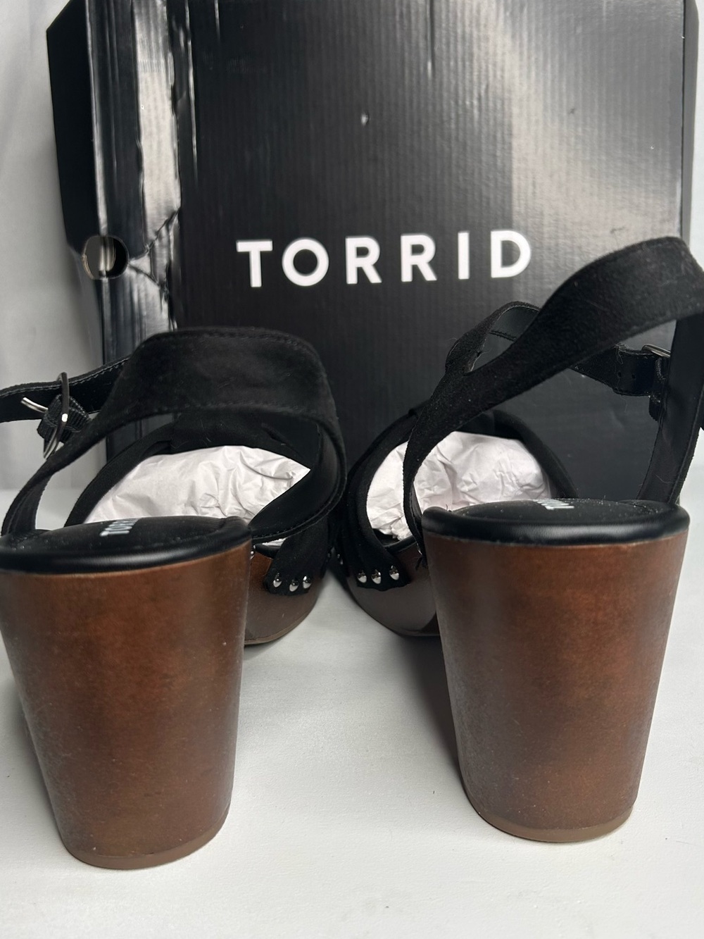 New In Box Torrid 4H BLK KNOT FAUX WOOD HEEL Sz 13 - Picture 6 of 7
